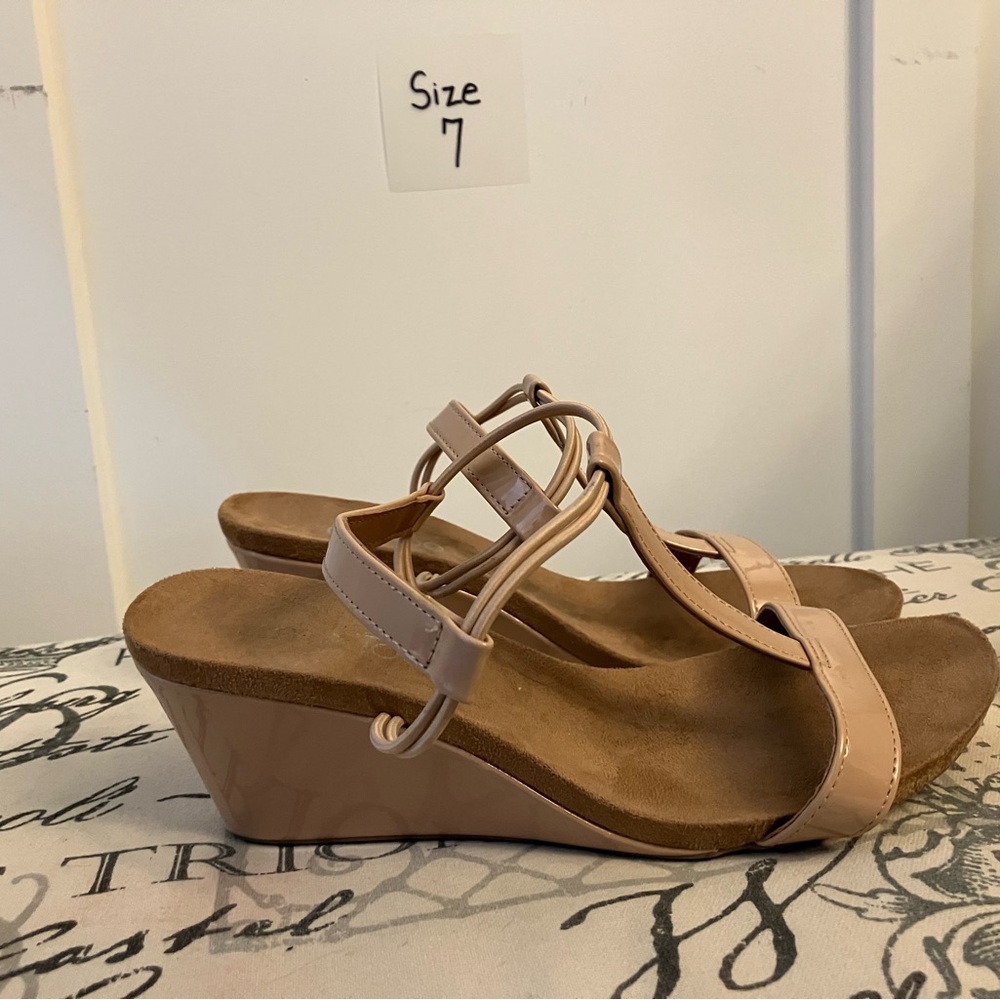 Beautiful, neutral strappy wedge sandals…getting ready for summer or vacay?